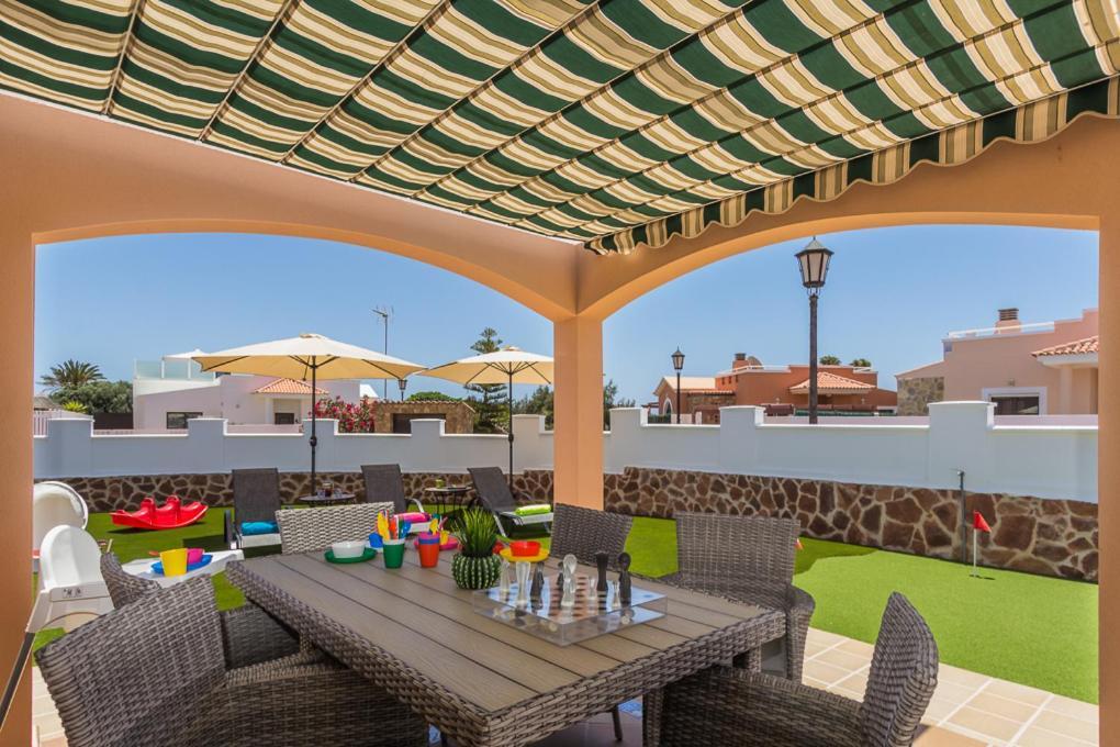 Perfect For Family Holidays With Private Pool, Near And Golf- Ashley * Costa De Antigua
