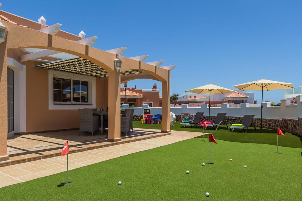 Villa Perfect For Family Holidays With Private Pool, Near And Golf- Ashley Costa De Antigua