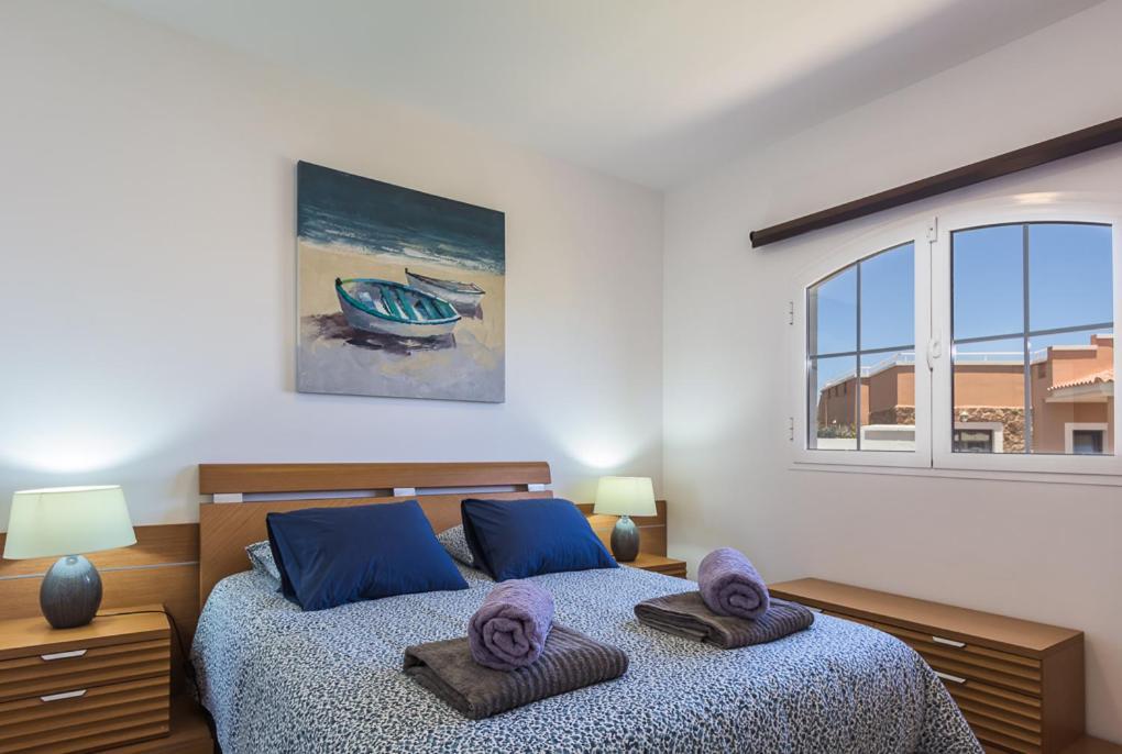 Villa Perfect For Family Holidays With Private Pool, Near And Golf- Ashley