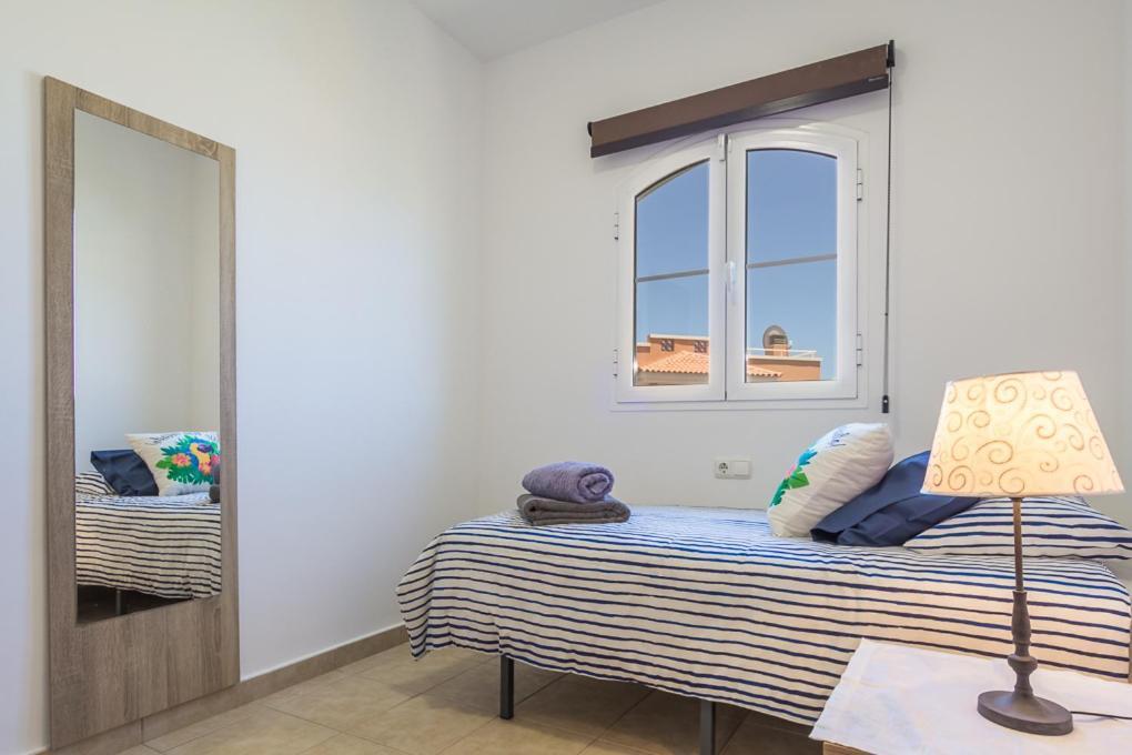 Perfect For Family Holidays With Private Pool, Near And Golf- Ashley