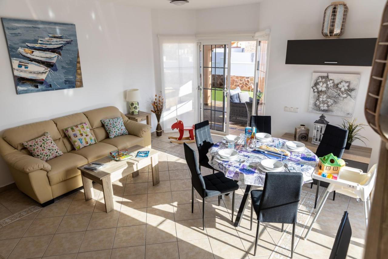 Villa Perfect For Family Holidays With Private Pool, Near And Golf- Ashley *